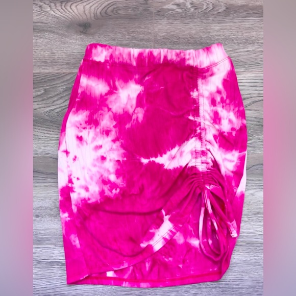 Women’s Ruched Side Tye-Dye Pencil Slirt - Picture 1 of 2